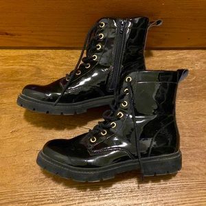 glossy black lace up boots slightly used women’s
